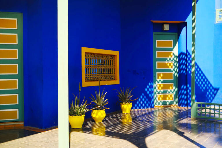 GUESTBLOGGER-WAH-africa-morocco-marrakech-blue-wall