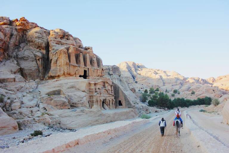 GUESTBLOGGER-WAH-middle-east-jordan-petra