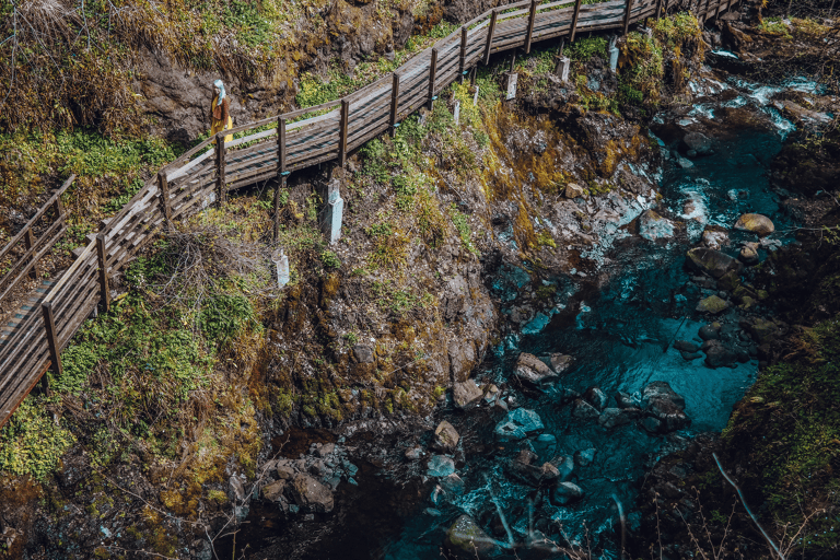 GUESTBLOGGER-WHA-europe-ireland-roadtrip-river