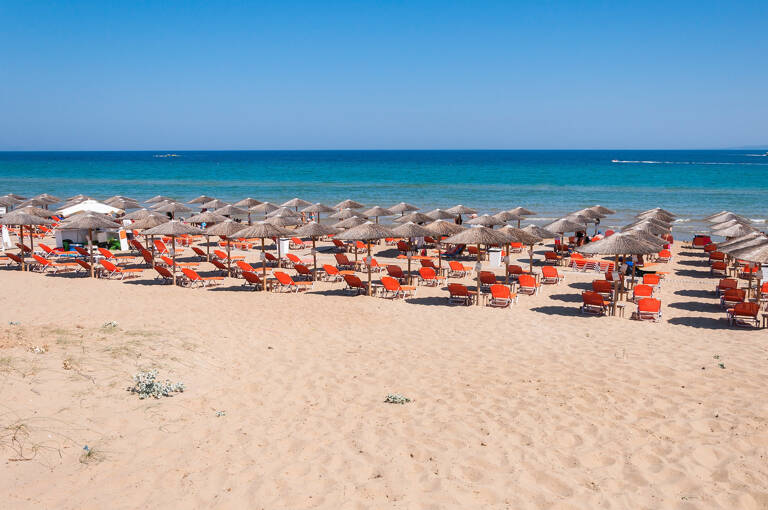 GUESTBLOGGER-WhatABoutHer-Europe-Greece-Zakynthos-Banana