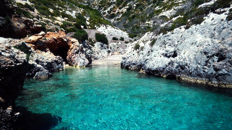 GUESTBLOGGER-WhatABoutHer-Europe-Greece-Zakynthos-Porto-Limniosas