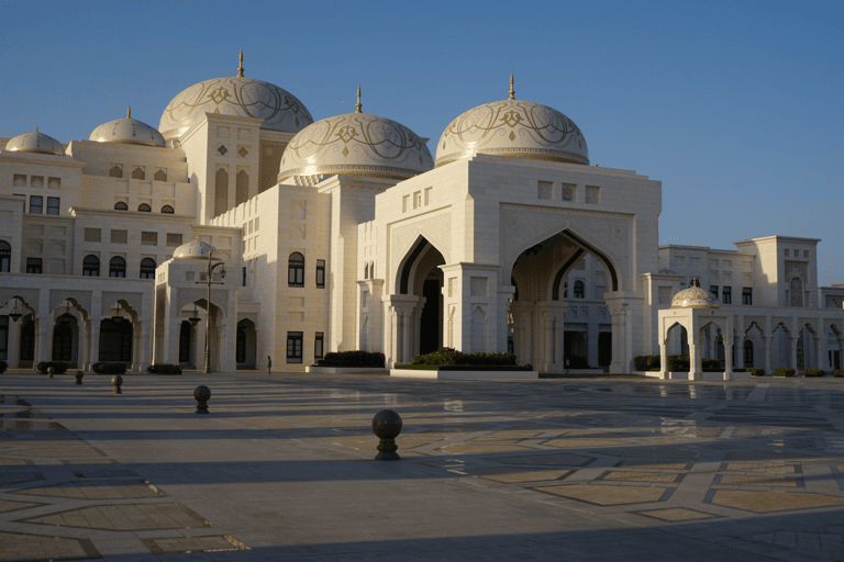 GUESTBLOGGER-middle-east-abu-dhabi-mosque-daylight