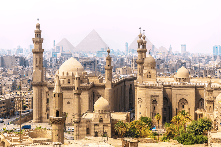 africa-egypt-cairo-city-view-with-pyramids