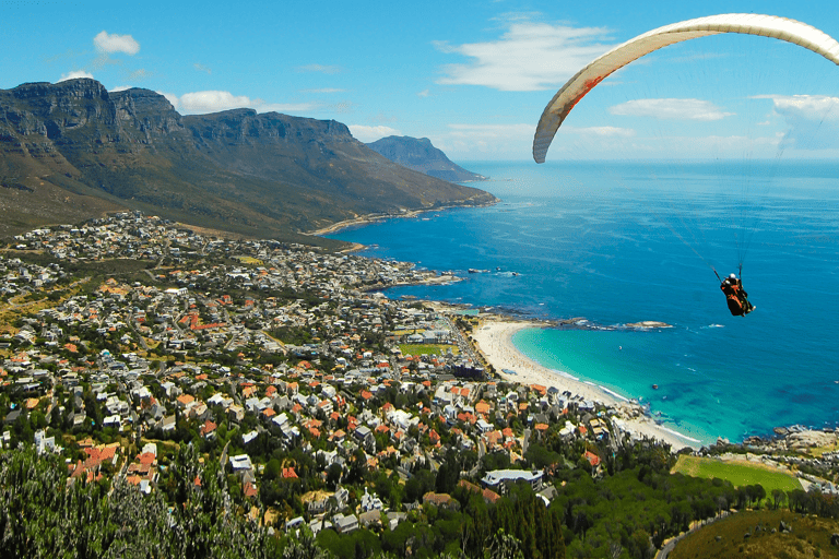africa-south-africa-cape-town-paraglider