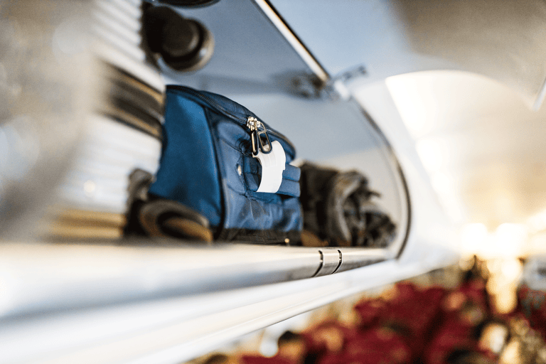 airline-cabin-carry-on-stow-overhead