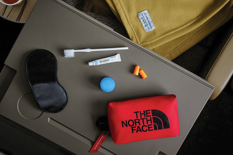 airline-china-airlines-flight-amenity-kit