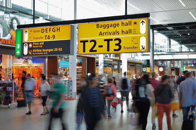 airport-crowded-christmas-holiday-travel