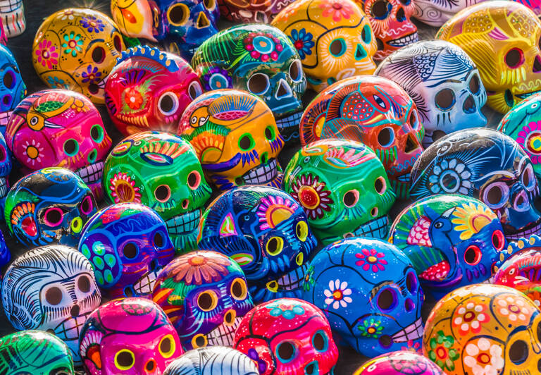america-mexico-skulls-dia-de-los-muertos