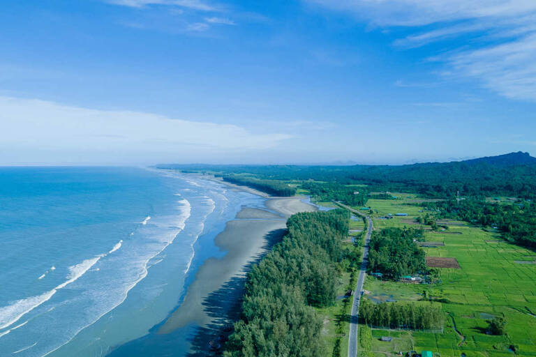 asia-bangladesh-coxs-bazar-beach