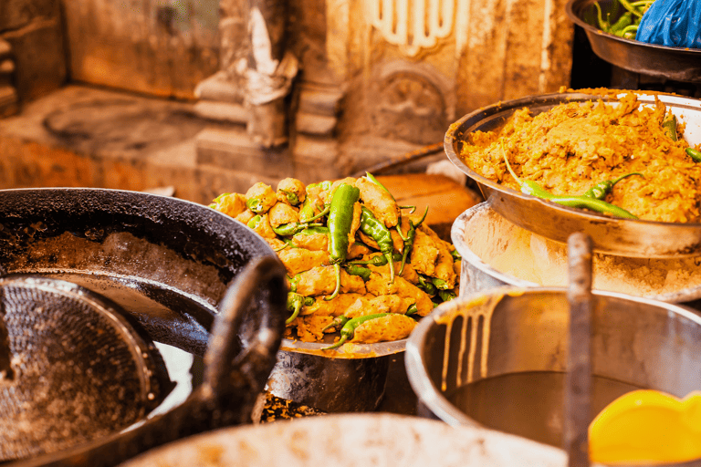 asia-india-foodmarket-curry-cooking