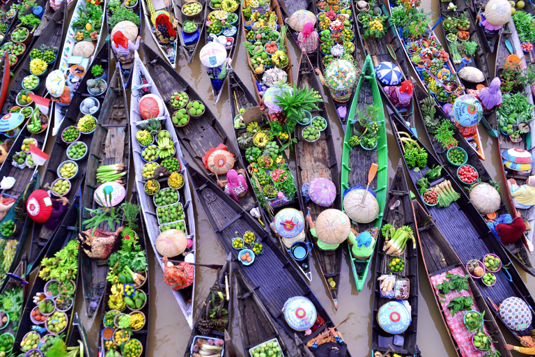 asia-indonesia-floating-market