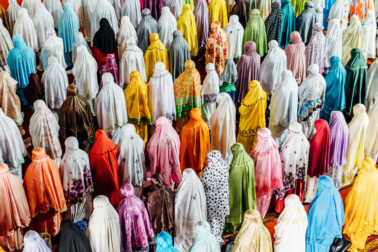 asia-indonesia-jakarta-ramadan-praying