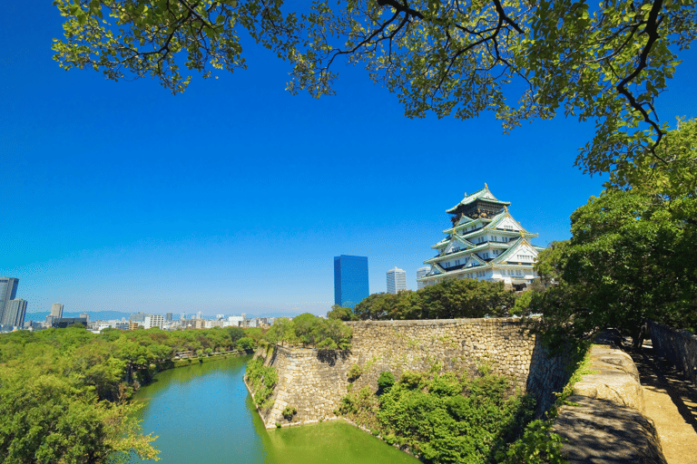 asia-japan-osaka-castle-daytime