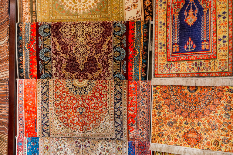 asia-middle-east-jordan-amman-carpets-souk-bazar