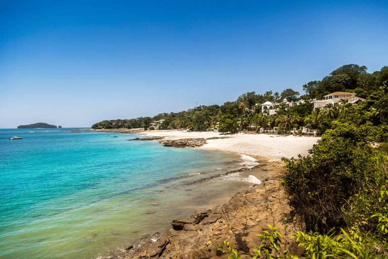 asia-panama-isla-contadora-beach