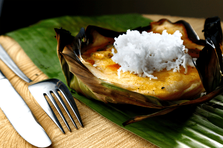 asia-philippine-bibingka-rice-cakes