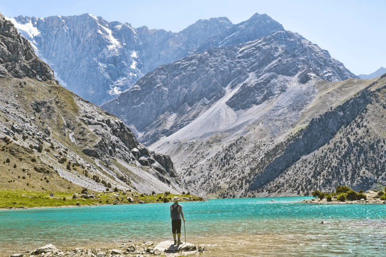 asia-tajikistan-kulikalon-lake-fann-mountains-backpacking-hiker