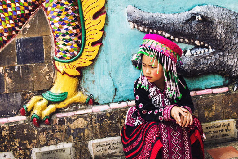 asia-thailand-chiang-mai-colorful-girl
