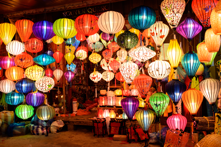 asia-vietnam-hoi-an-lanterns
