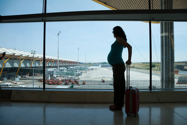 babymoon-flying