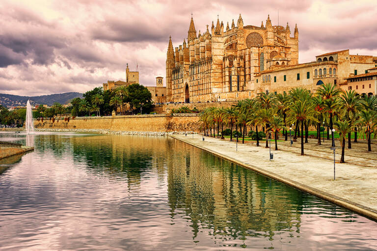 bigstock-La-Seu-The-Cathedral-Of-Palma-111020099