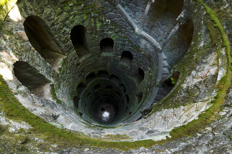 bigstock-QUINTA-DA-REGALEIRA-SINTRA-99213452