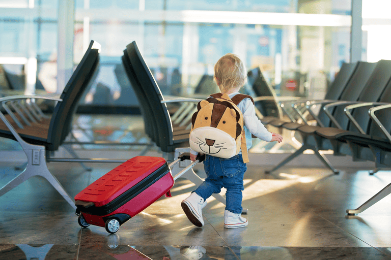 blog-airport-travelling-with-kids-packing