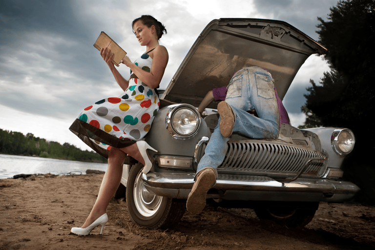 blog-car-damage-accident-couple