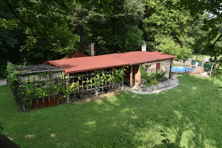 blog-hotels-new-year-resolutions-slovenia-log-cabin-silec