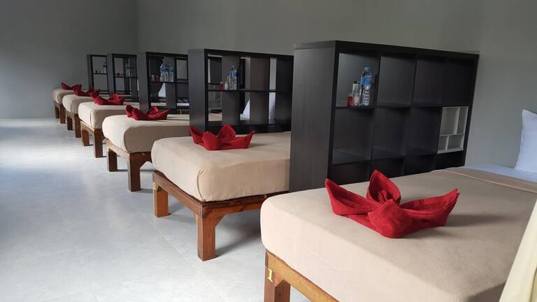 blog-hotels-new-year-resolutions-thailand-khao-sok-jungle-hostel