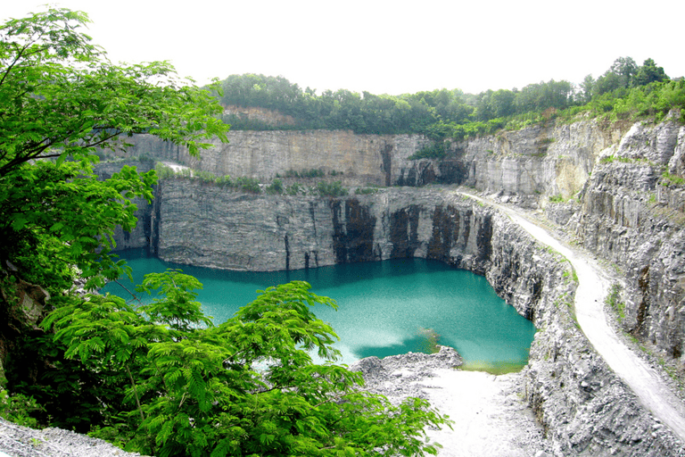 blog-netflix-walking-dead-bellwood-quarry-survivor-camp