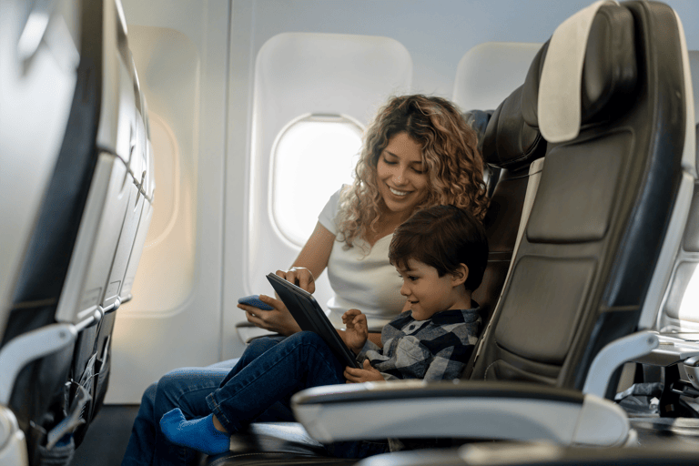 blog-plane-travelling-with-kids-mother