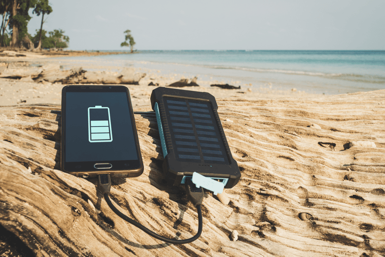 coast-phone-charger
