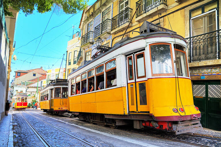 europa-portugal-lisbon-tram-blog-1050x700
