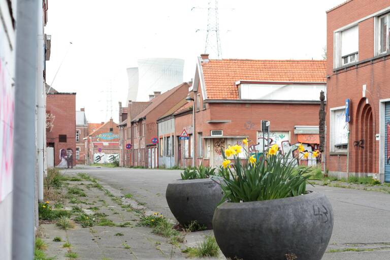 europe-belgium-doel-empty-streets