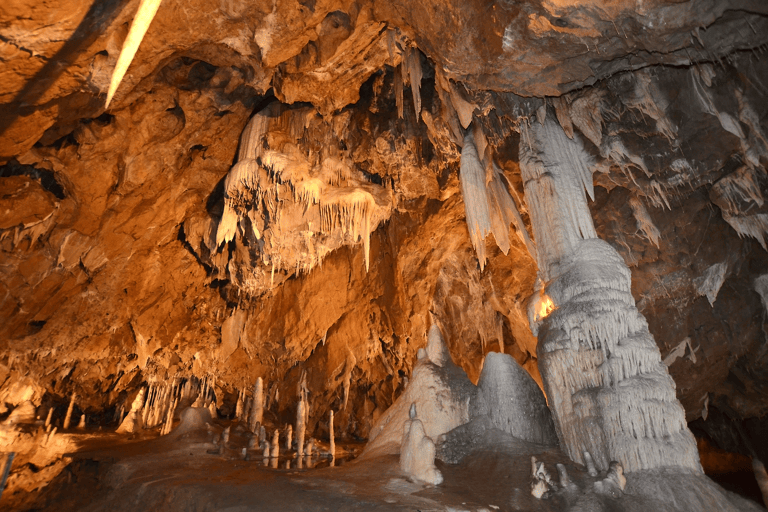europe-czech-prague-punkva-caves