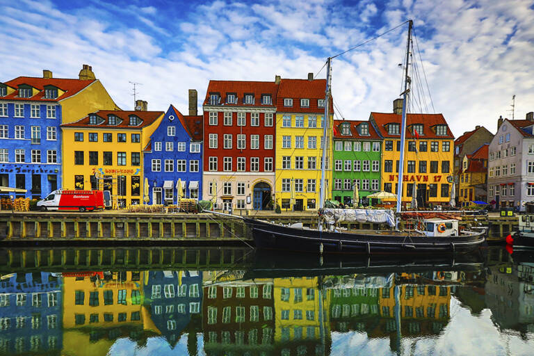 europe-denmark-copenhagen-nyhavn