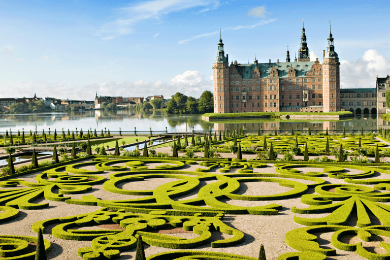 europe-denmark-frederiksborg-castle-gardens
