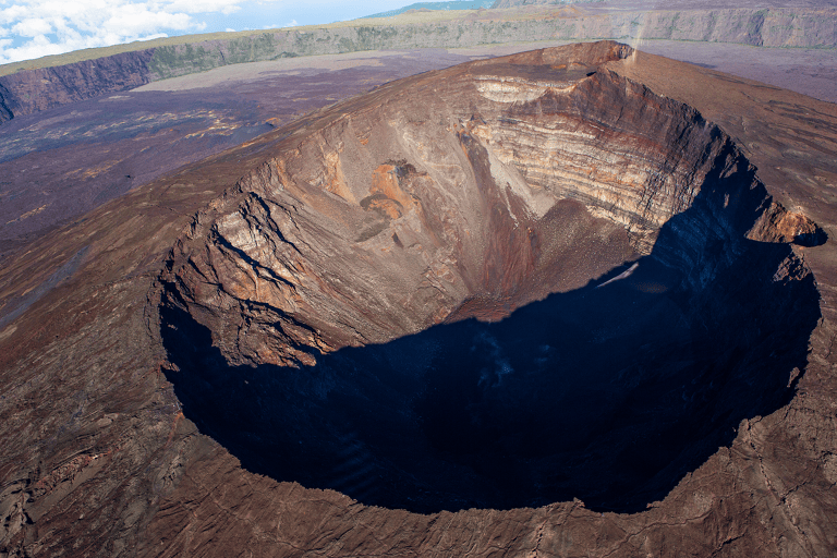 europe-france-ile-de-la-reunion-volcano-piton-de-la-fournaise
