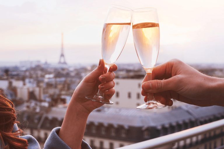 europe-france-paris-couple-glasses-toast-champagne