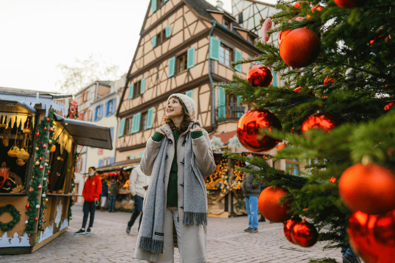 europe-france-strasbourg-christmas-market-woman-cheerful-winter