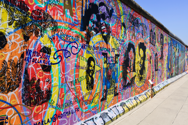 europe-germany-berlin-berlin-wall-art