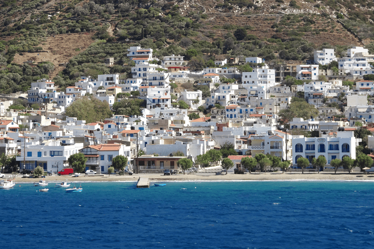 europe-greece-ikaria-greek-village