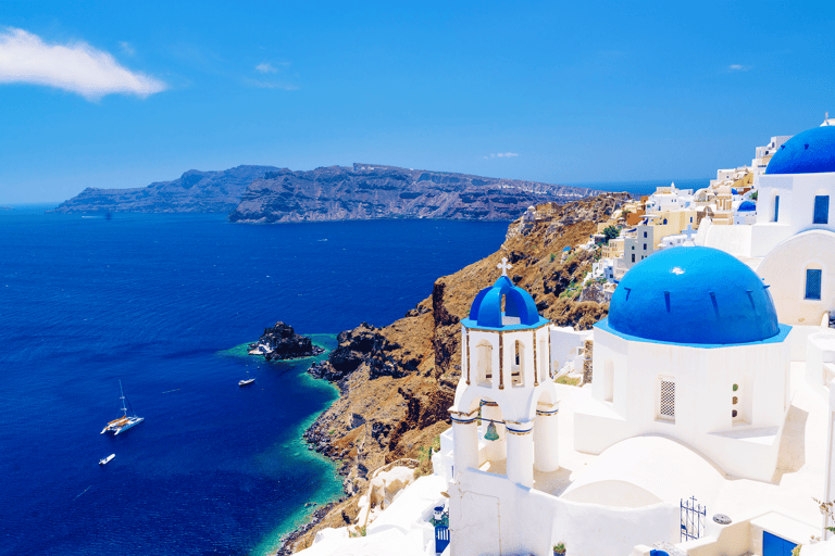 europe-greece-santorini-oia-town-white-architecture