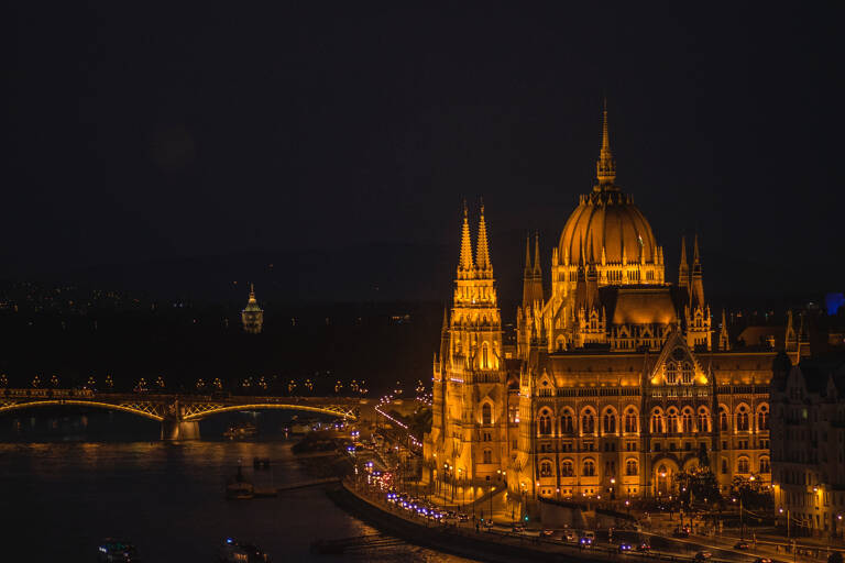 europe-hungary-budapest-cathedral