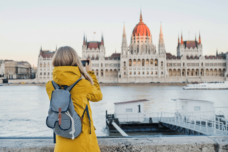 europe-hungary-budapest-traveler-taking-picture-parliament