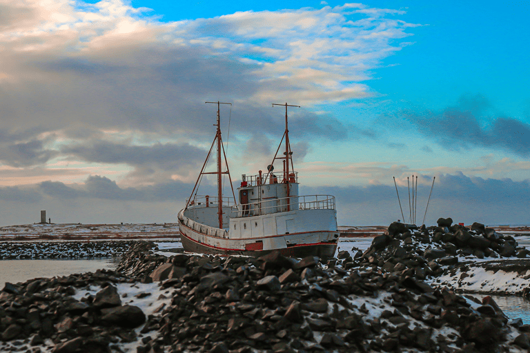 europe-iceland-hofn-harbour-anouk