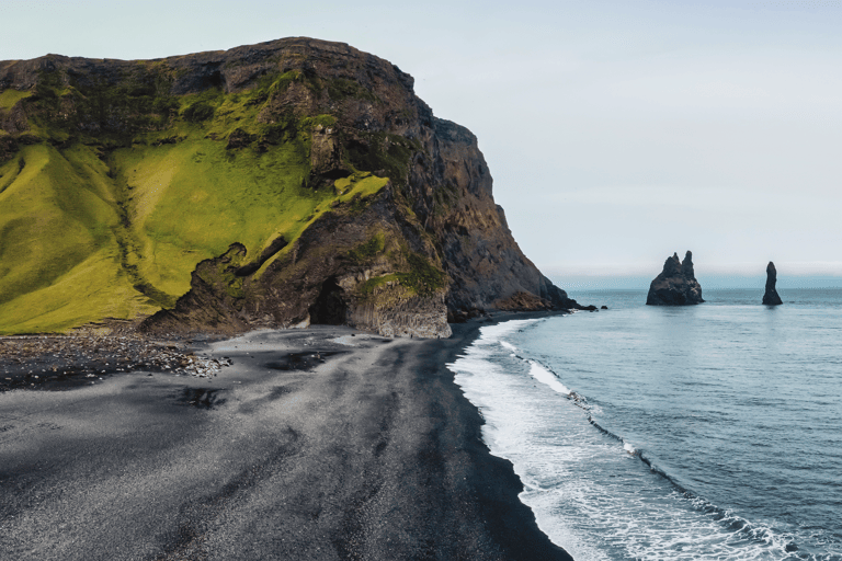 europe-iceland-roadtrip-reynisfjara-beach