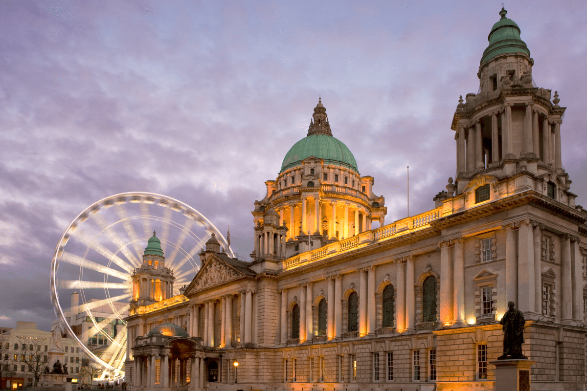 Combineer je stedentrip Belfast met het mooiste van de Noord-Ierse natuur