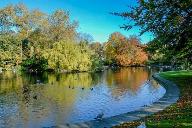europe-ireland-dublin-park-water